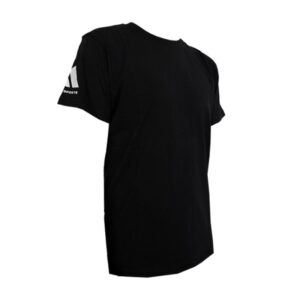 Franela promocional Adidas 100% algodón. Suave, fresca y perfecta para representar tu identidad deportiva dentro y fuera del tatami. Envíos a toda Venezuela